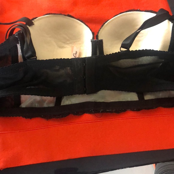 Black sequin embroidery top - Picture 5 of 6